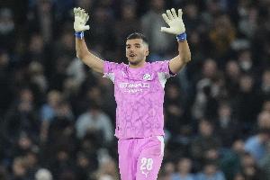 超值！曼城350万欧签34岁鲁利做二门，点球大战两连扑助晋级